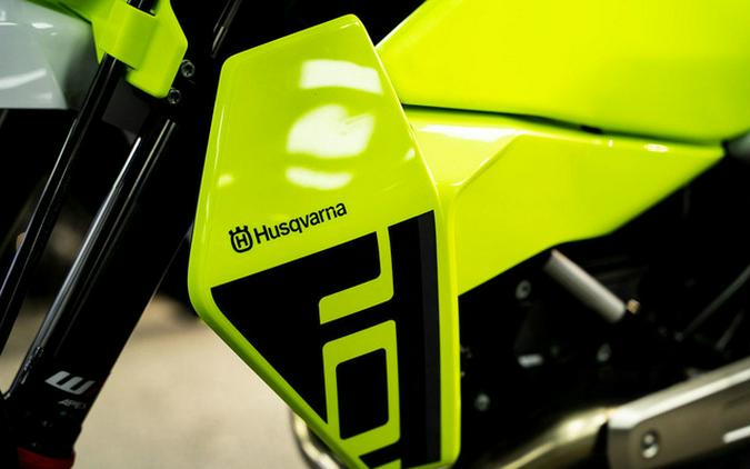 2026 Husqvarna Supermoto 701