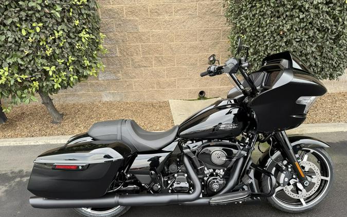 FLTRX 2025 Road Glide™
