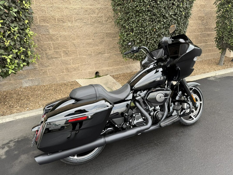 FLTRX 2025 Road Glide™