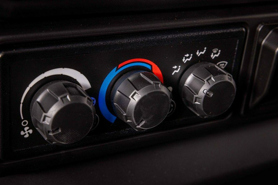 2026 Can-Am Defender MAX Limited HD11 Desert Tan & Carbon Blac