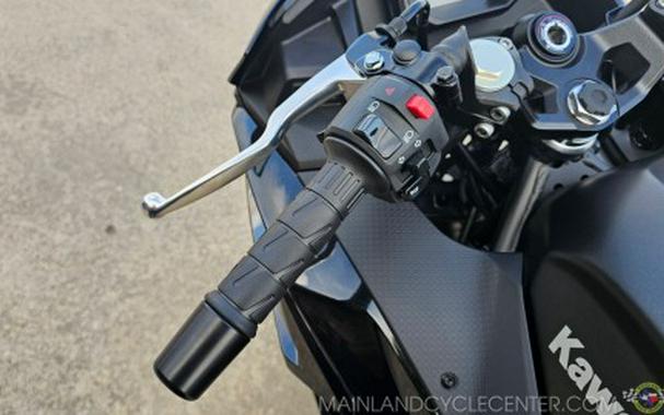 2026 Kawasaki Ninja® 500 ABS