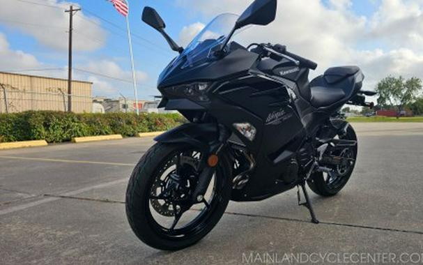 2026 Kawasaki Ninja® 500 ABS