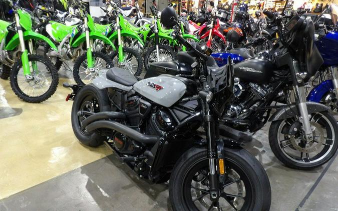 2025 Indian Scout Classic Limited Black Metallic