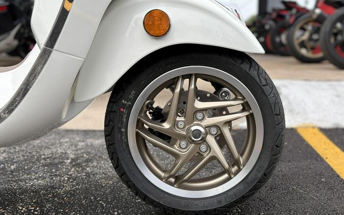 2027 Vespa Primavera 150