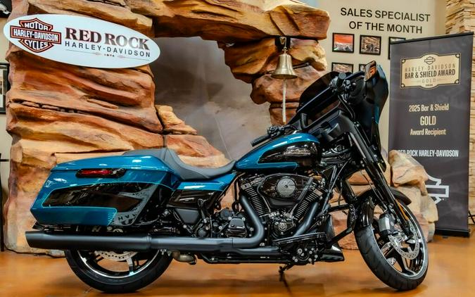 2026 Harley-Davidson Street Glide Grand American Touring FLHX