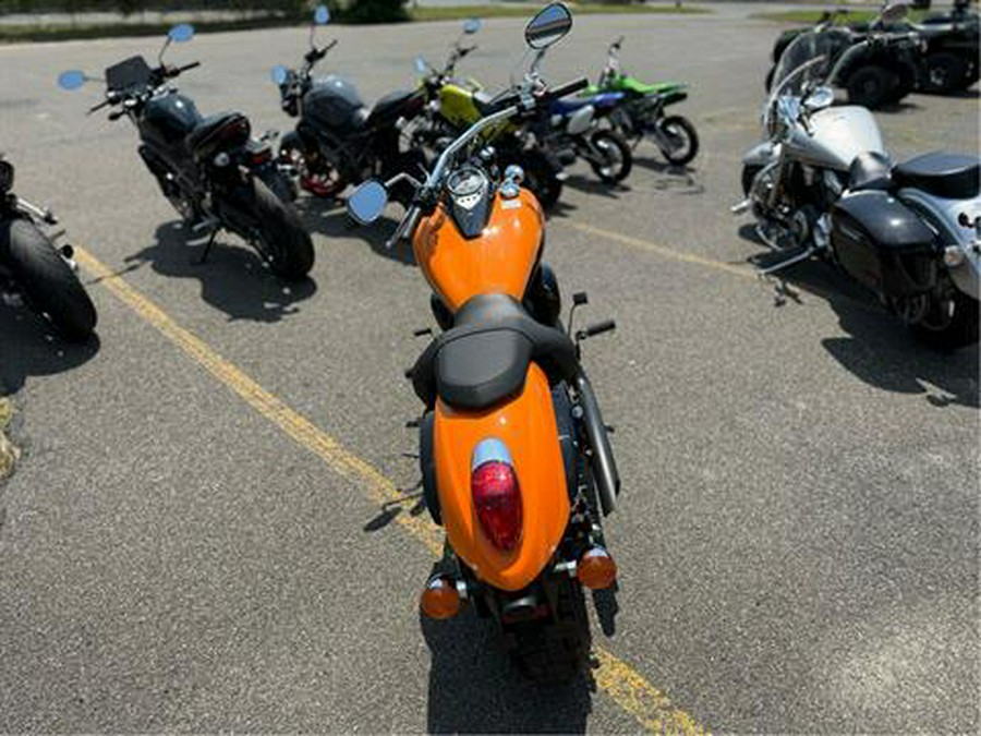 2021 Kawasaki Vulcan 900 Custom