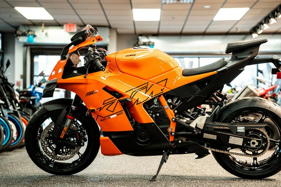 2026 KTM RC 990 R