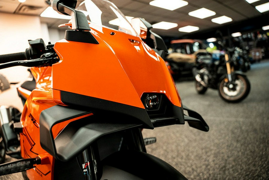 2026 KTM RC 990 R