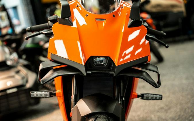 2026 KTM RC 990 R