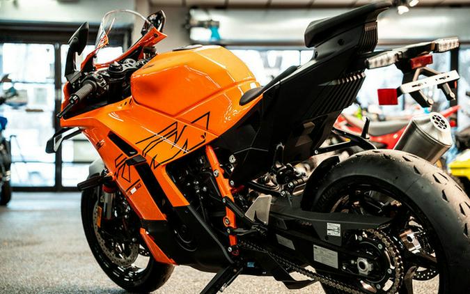 2026 KTM RC 990 R