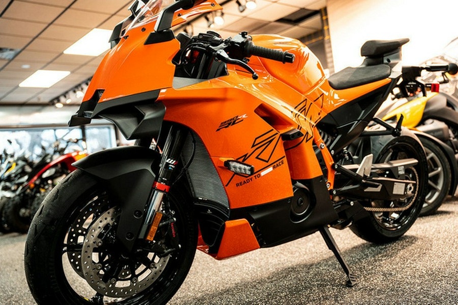 2026 KTM RC 990 R