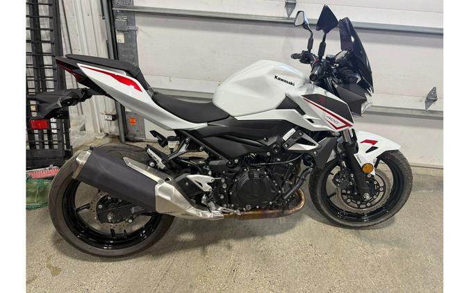 2022 Kawasaki Z400 ABS