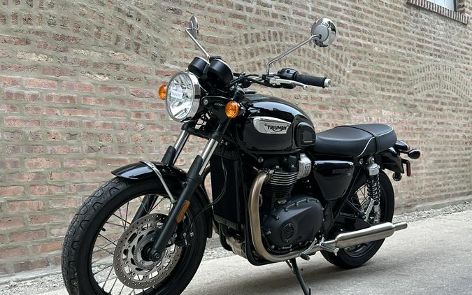 2022 Triumph Bonneville T100 Black