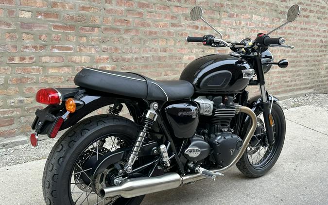 2022 Triumph Bonneville T100 Black