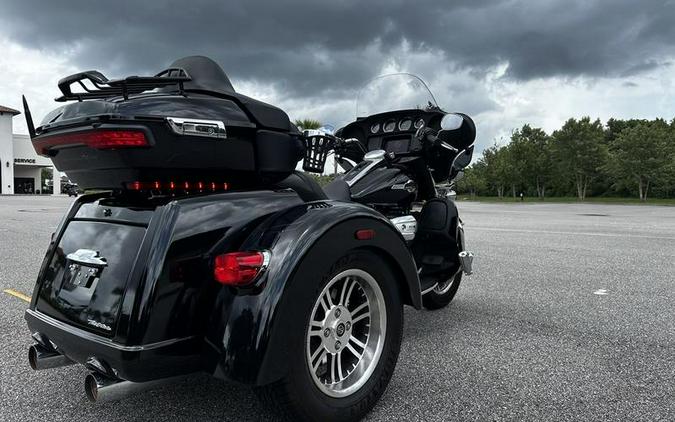 2024 Harley-Davidson® FLHTCUTG - Tri Glide® Ultra