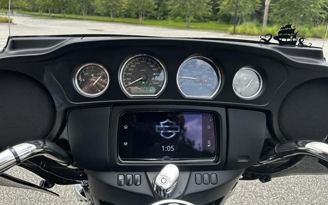 2024 Harley-Davidson® FLHTCUTG - Tri Glide® Ultra