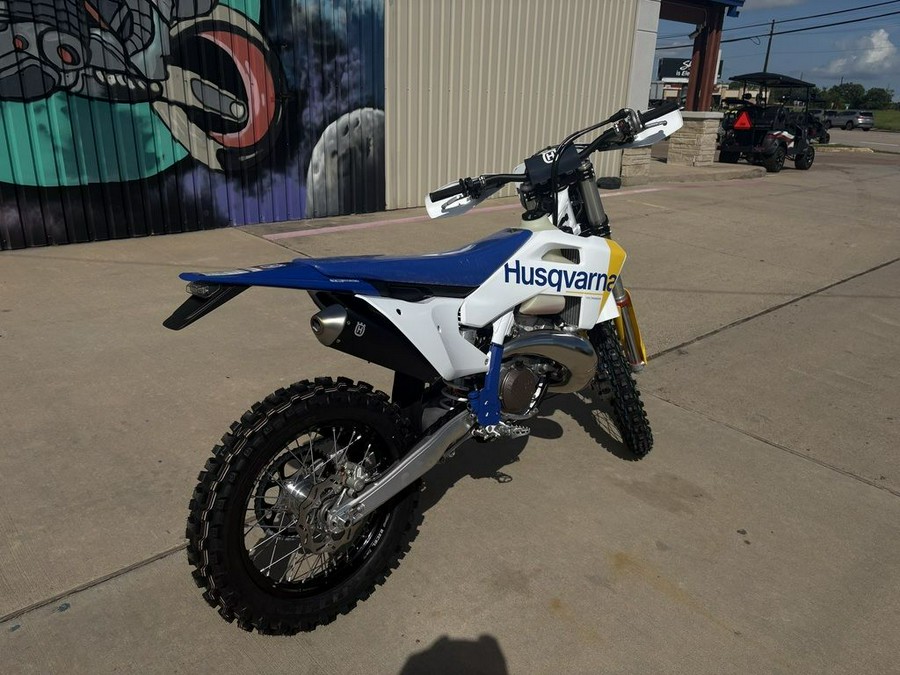 2027 Husqvarna® TE 300