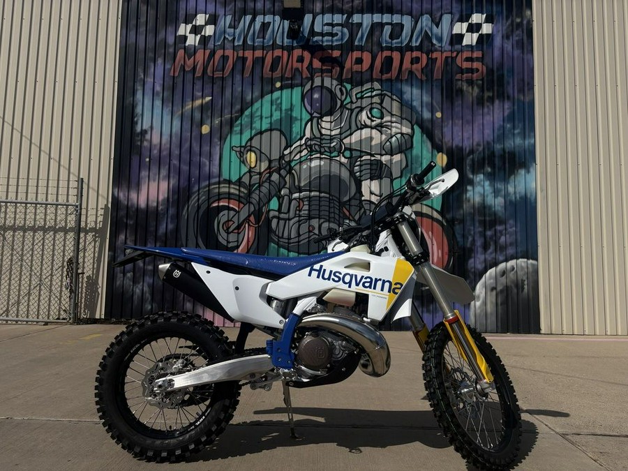 2027 Husqvarna® TE 300