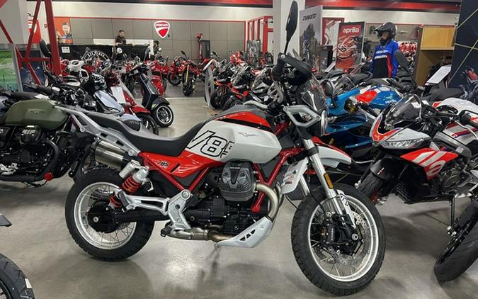 2025 Moto Guzzi V85 TT TT Travel