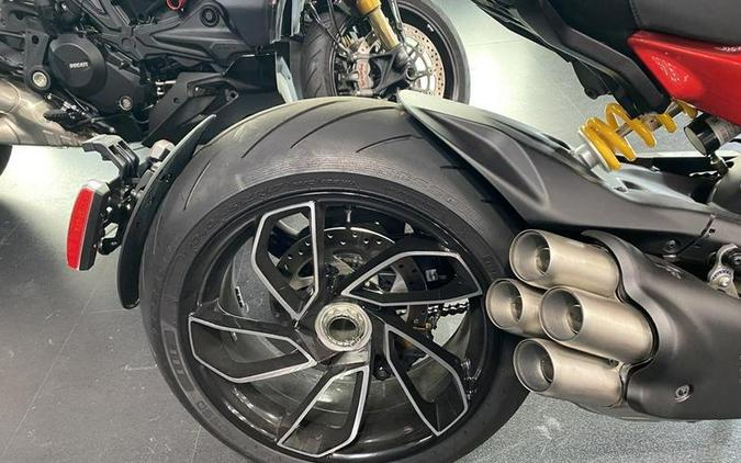 2023 Ducati Diavel V4 Ducati Red