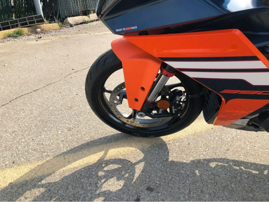 2024 KTM 390 RC