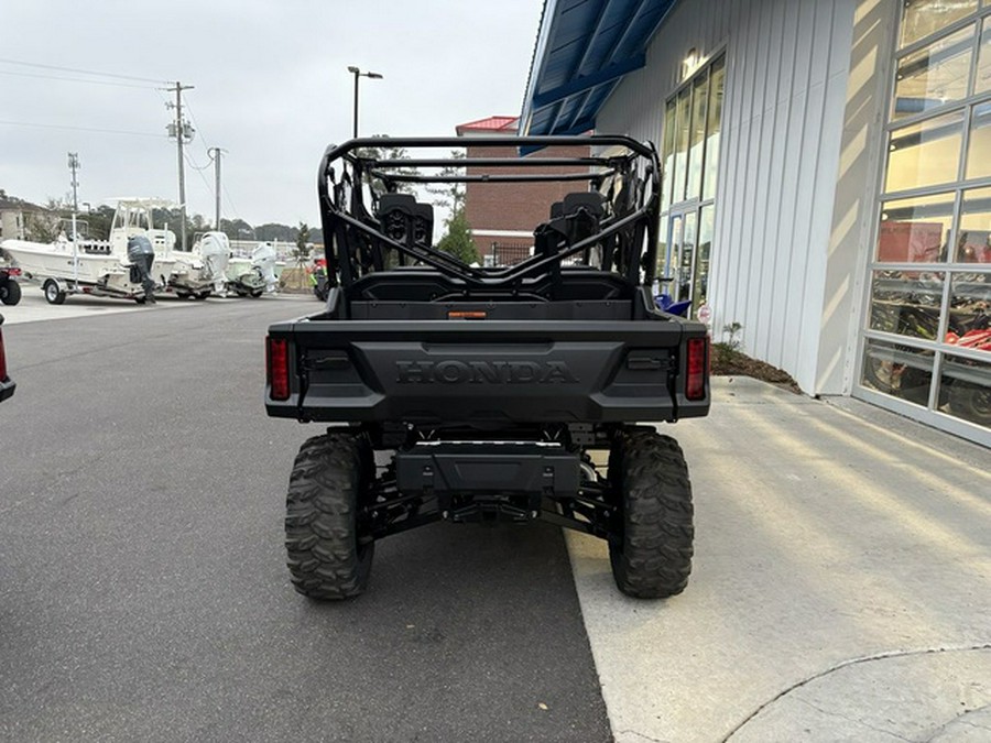 2025 Honda PIONEER 1000-6 DLX CRE Deluxe