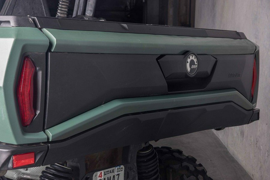 2022 Can-Am Commander MAX DPS