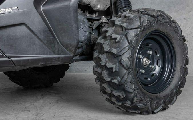 2022 Can-Am Commander MAX DPS