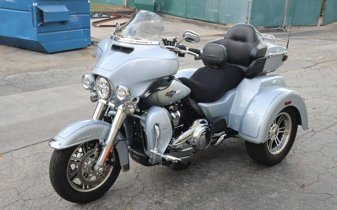 2023 Harley-Davidson Tri Glide Ultra Atlas Silver Metallic