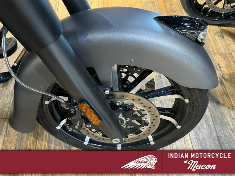 2020 Indian Motorcycle® Chieftain® Dark Horse® Titanium Smoke