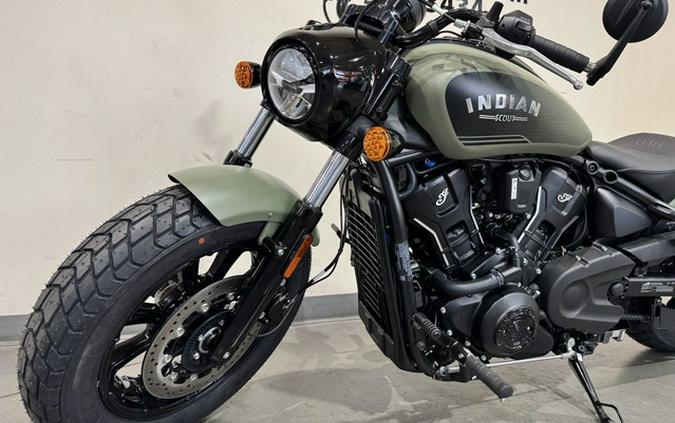 2026 Indian Scout Bobber Limited +Tech Moss Green Smoke