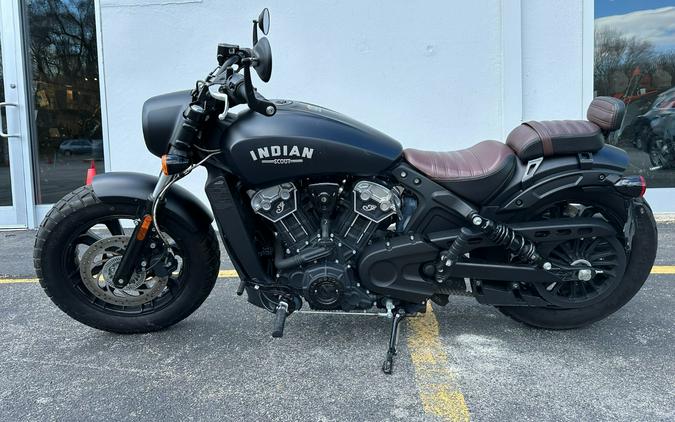 2019 Indian Scout Bobber vs. Triumph Bonneville Bobber Black: Comparison Review