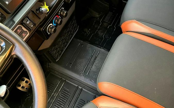 2026 Can-Am Defender Max Lone Star Cab HD11