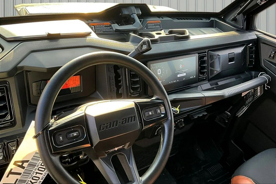 2026 Can-Am Defender Max Lone Star Cab HD11