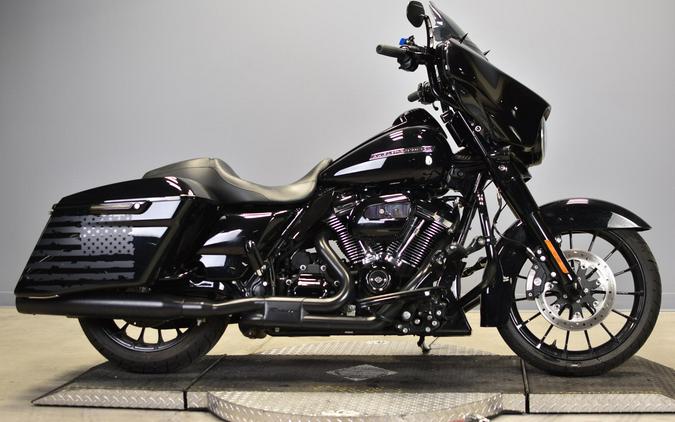 2018 Harley-Davidson Street Glide Special FLHXS