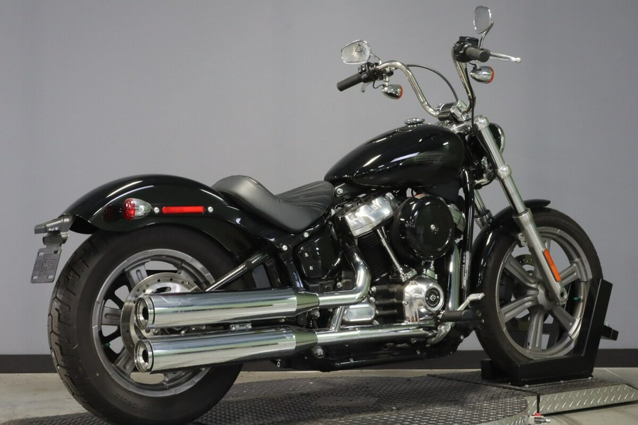 2022 Harley-Davidson Softail Standard