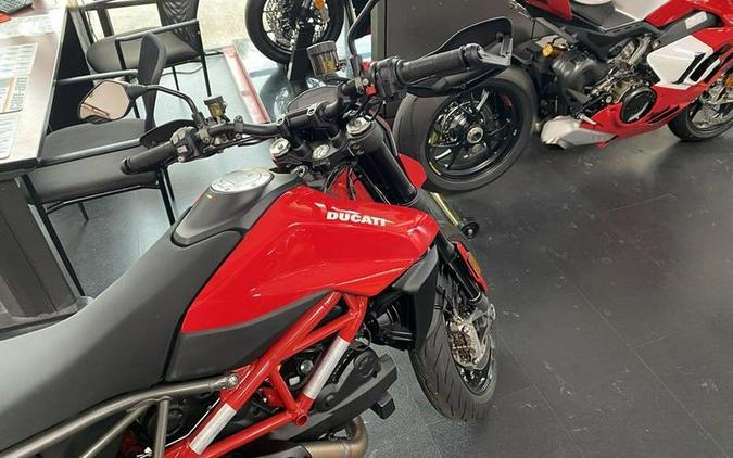 2023 Ducati Hypermotard 950 Ducati Red