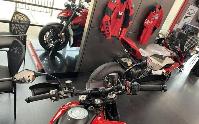 2023 Ducati Hypermotard 950 Ducati Red