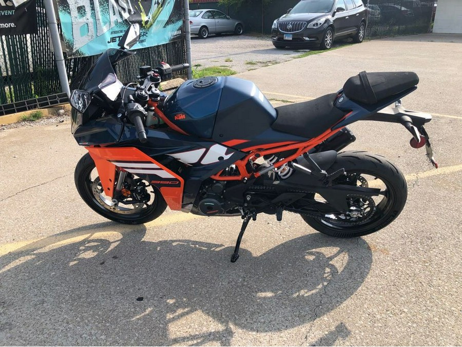 2024 KTM 390 RC