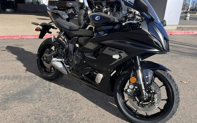 2025 Yamaha YZF-R7