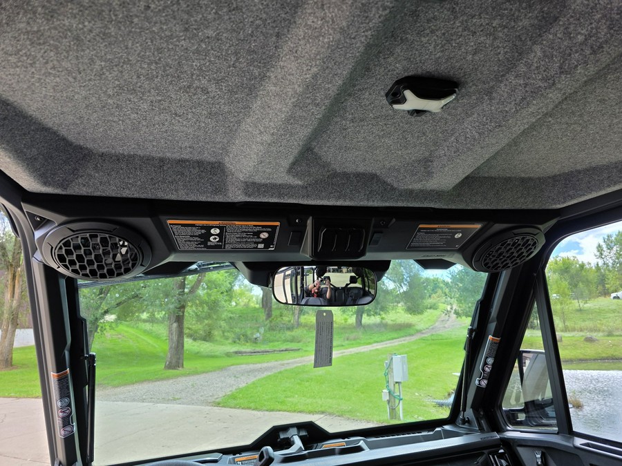 2027 Can-Am Defender MAX Limited HD11