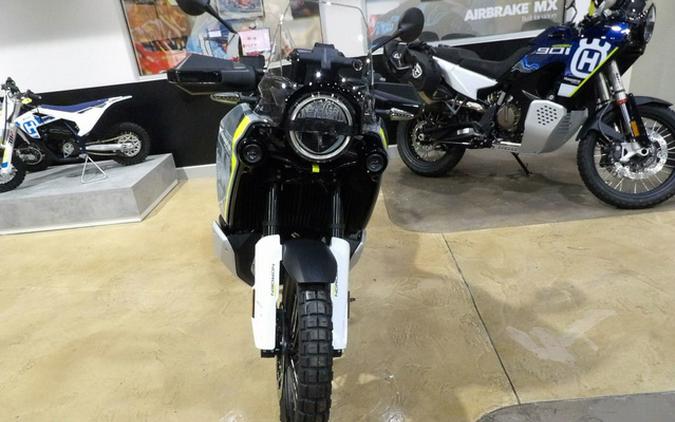 2024 Husqvarna Norden 901