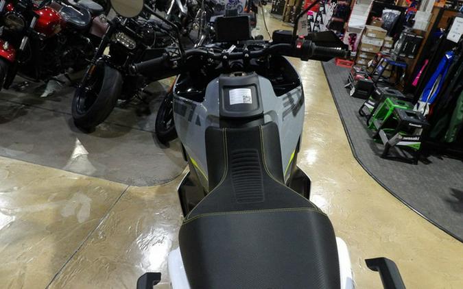 2024 Husqvarna Norden 901