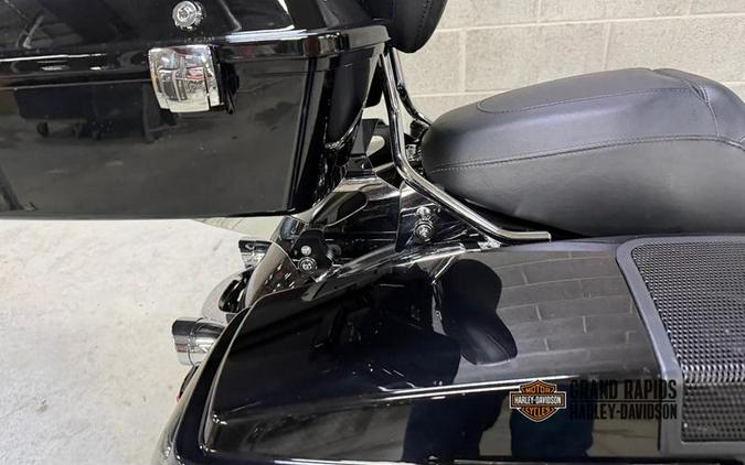 2011 Harley-Davidson® FLHX - Street Glide®