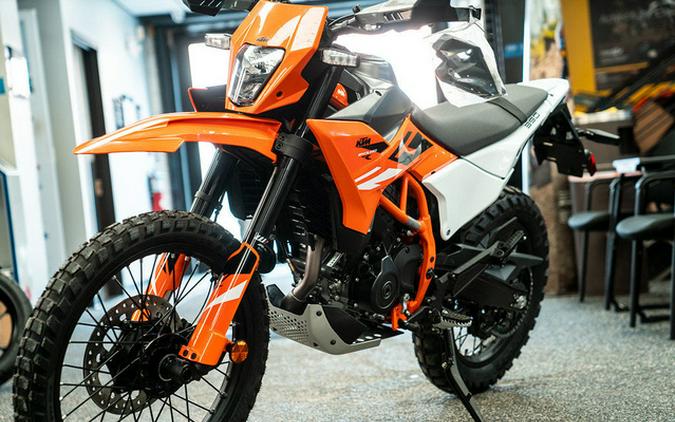 2026 KTM Enduro 390 R