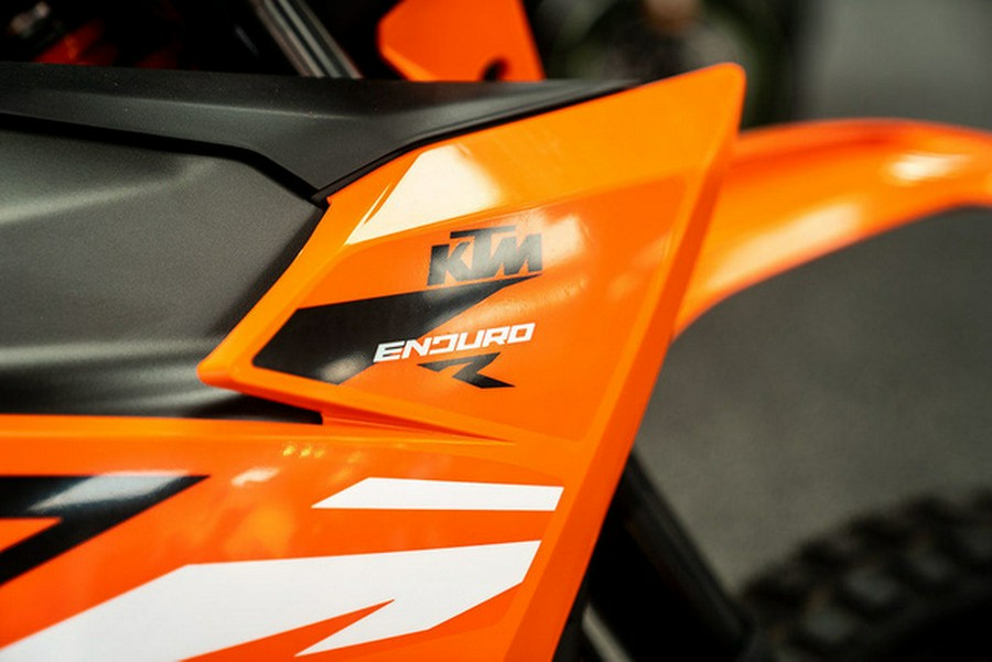 2026 KTM Enduro 390 R