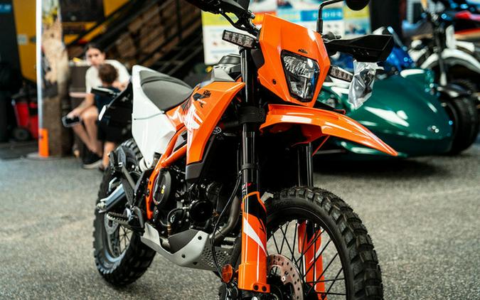 2026 KTM Enduro 390 R