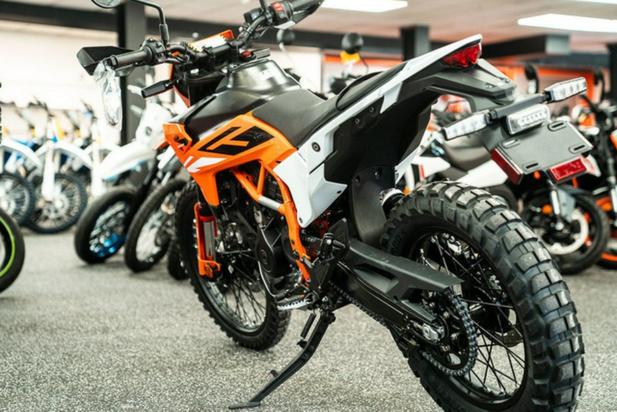 2026 KTM Enduro 390 R
