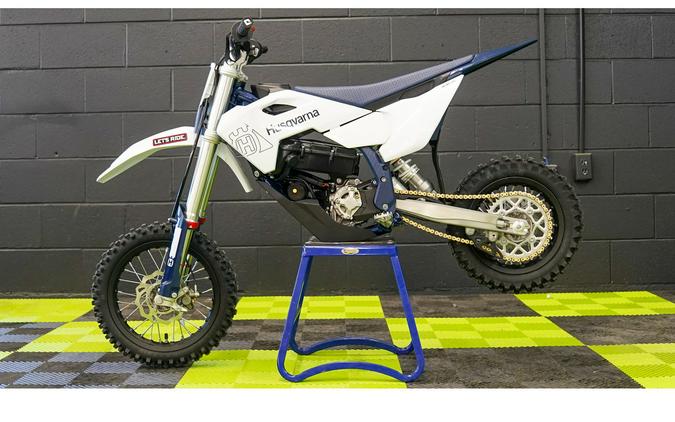 2027 EE 5 - Husqvarna Motorcycles