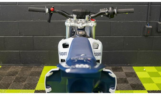 2027 EE 5 - Husqvarna Motorcycles
